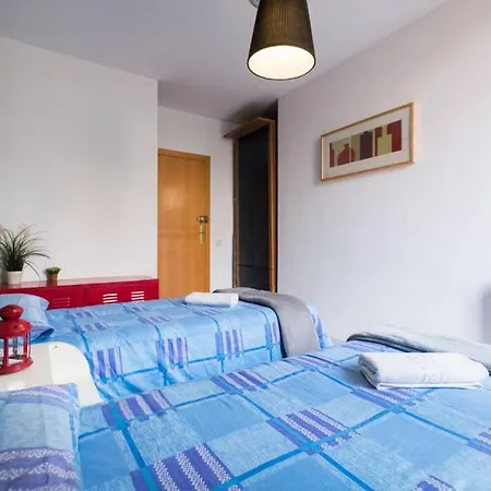 5 Pax Santa Monica Ramblas * Barcelona